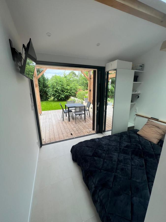 Sun Apartment *